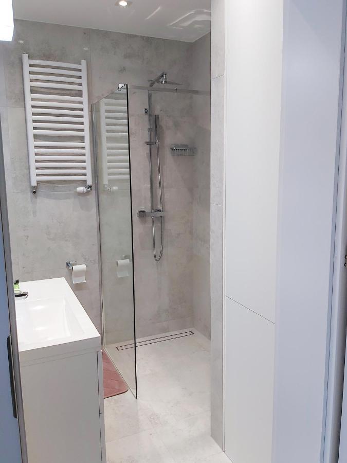 Apartament Bella Rosa Z Podziemnym Parkingiem Kielce Exteriér fotografie